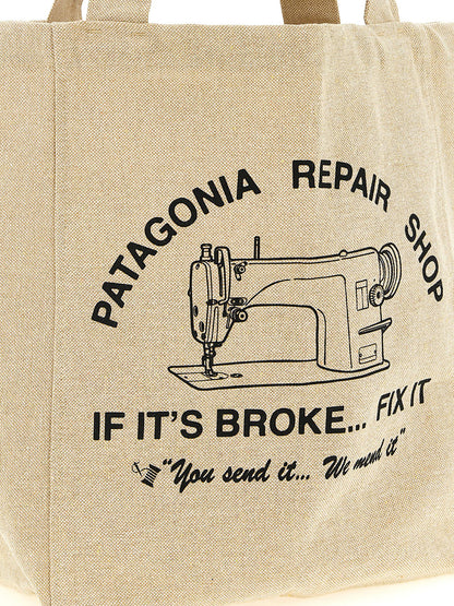 Shopper Tote Bag by PATAGONIA for men in cotton polyester canvas beige & print features an jet-setting Market Cotton Polyester Canvas Shopper Tote Bag design with a secure , jet-setting , and versatile handle for a jet-setting look.