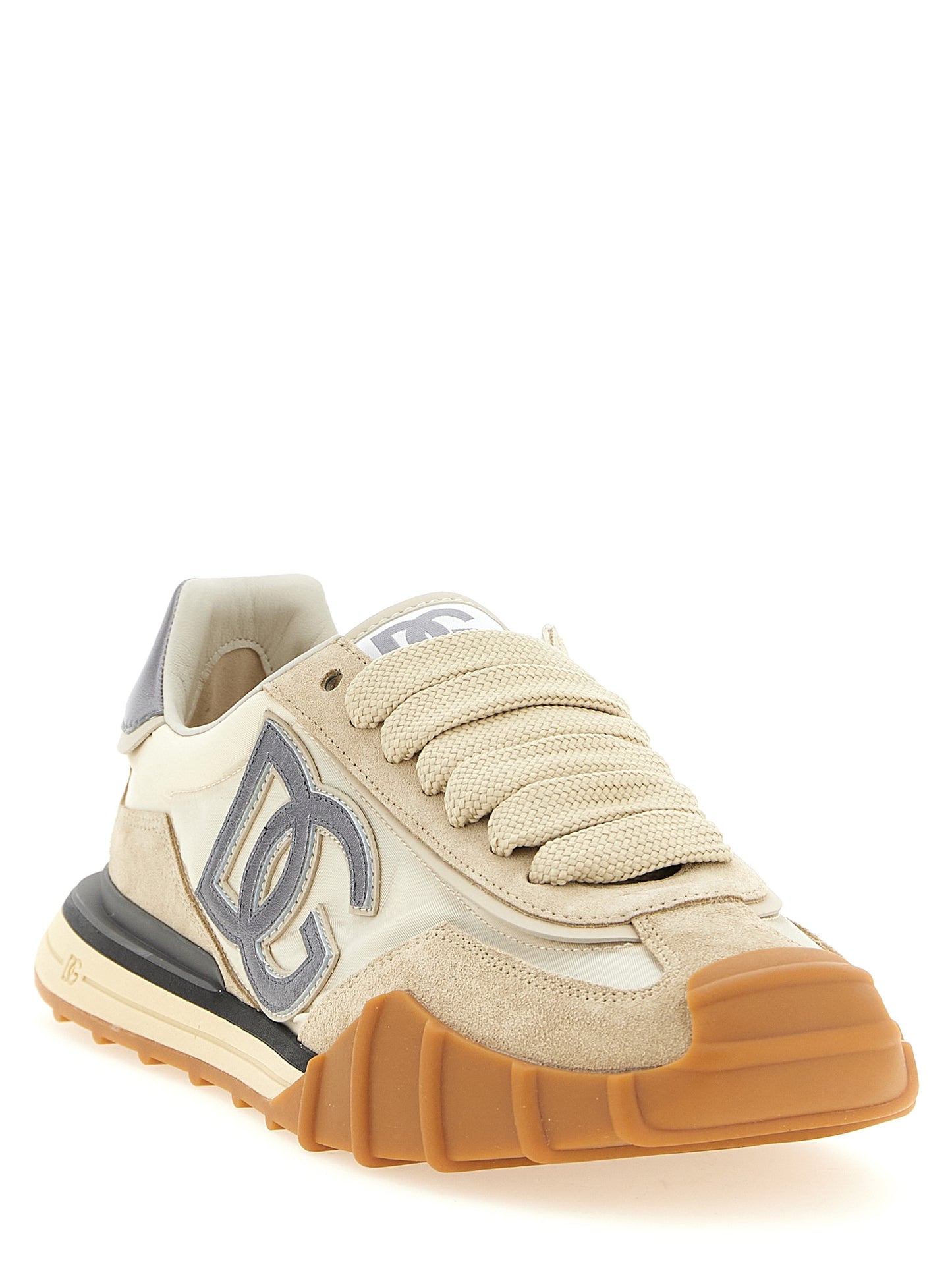 Athletic Sneakers by Dolce & Gabbana for men in tu polyamide canvas & suede calfskin silver features an timeless silhouette from the Men's Athletic TU Polyamide Canvas & Suede Calfskin Sneakers collection, showcasing a timeless athletic style for a timeless look.
