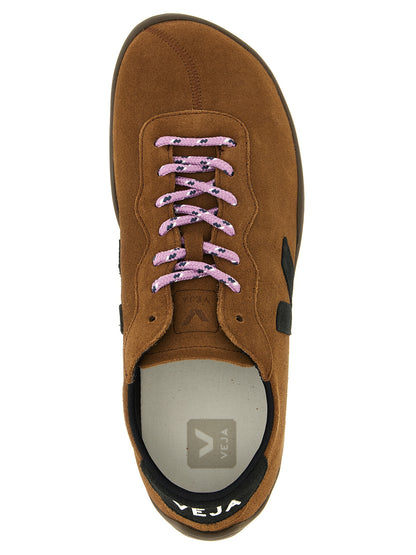 Sneakers by Veja for men in bos taurus calf suede leather brown & signature presents a on trend silhouette from the Men's Low Top Bos Taurus Calf Suede Leather Sneakers collection, showcasing a on trend low-top style for an elevated aesthetic.