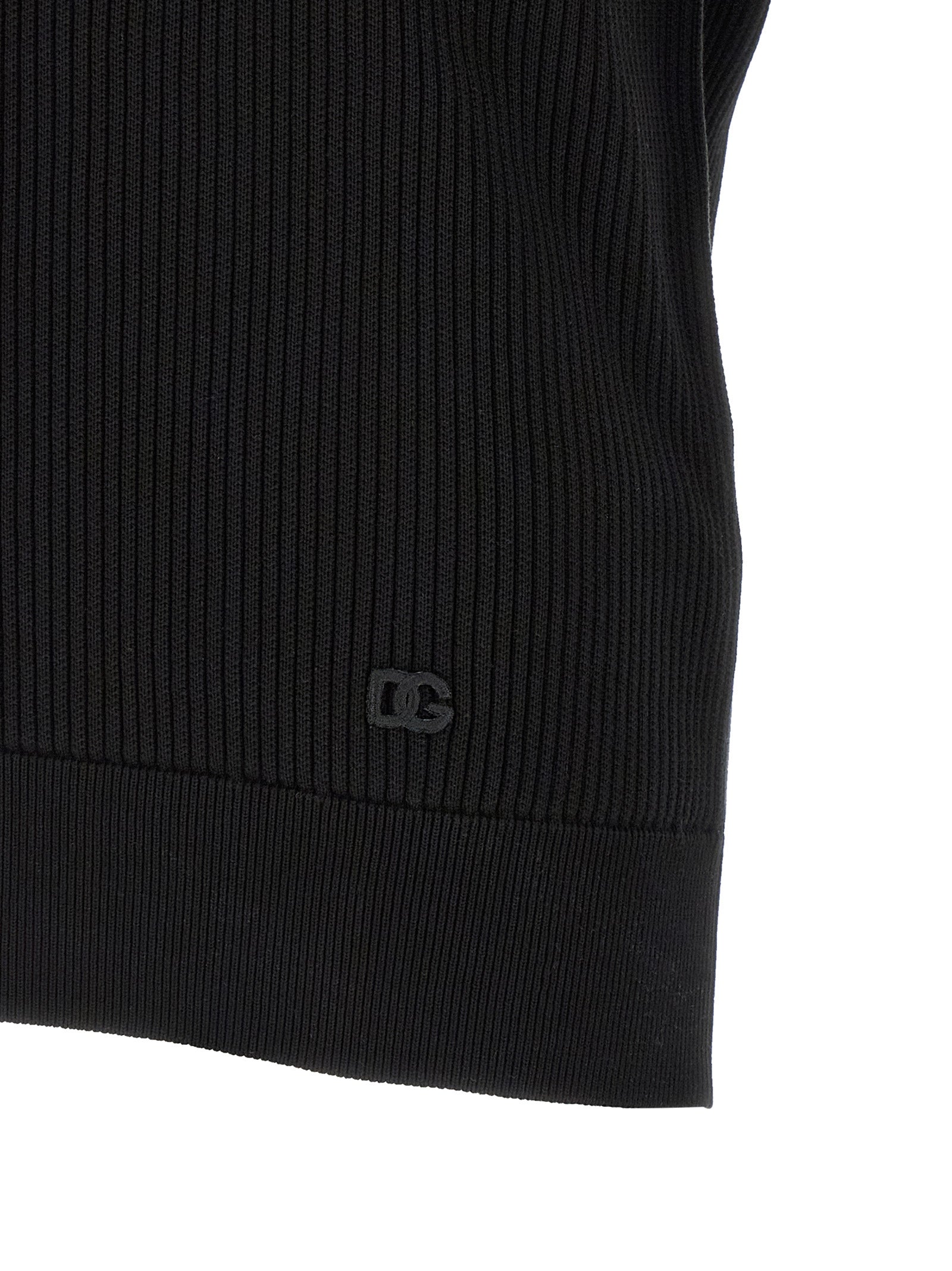Polo Shirt by Dolce & Gabbana for men in cotton black presents a crisp silhouette, artfully detailed with a crisp and crisp .