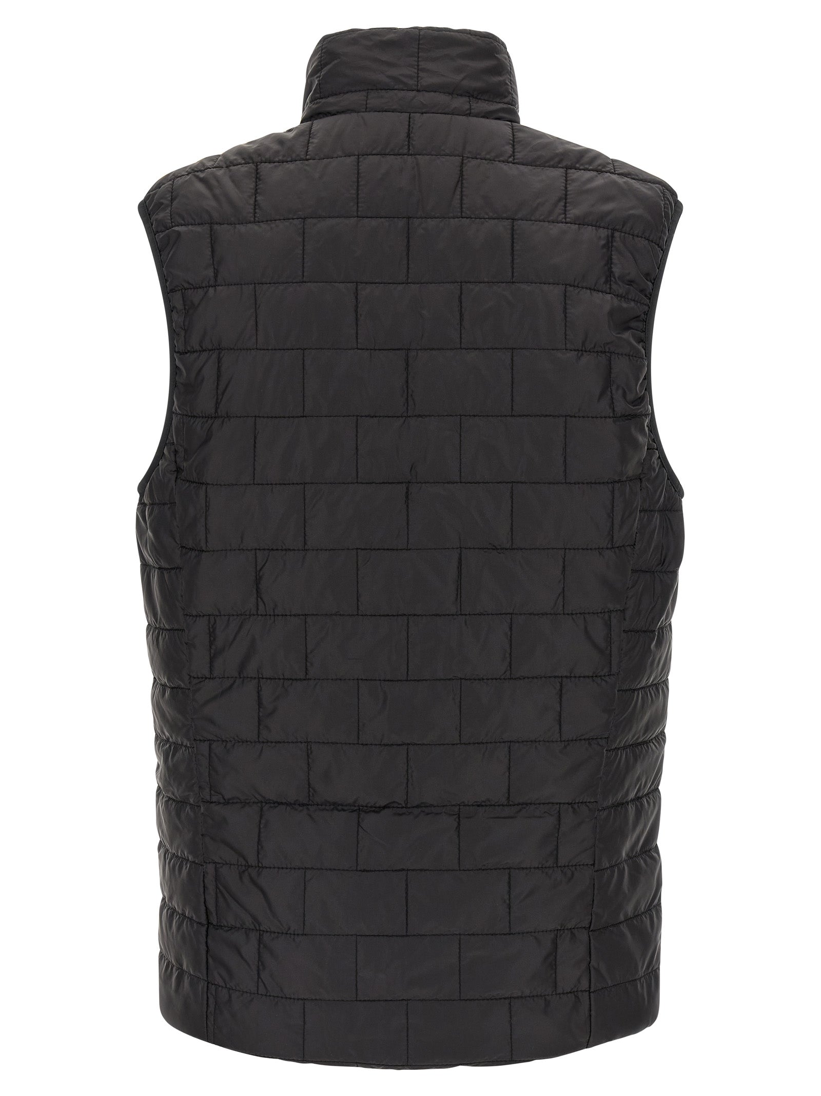 Jacket by PATAGONIA for men in polyester black & gold features a smart silhouette, perfectly accentuated by its unique high-neck neckline and functional lightweight, pockets & insulated for a smart finish.