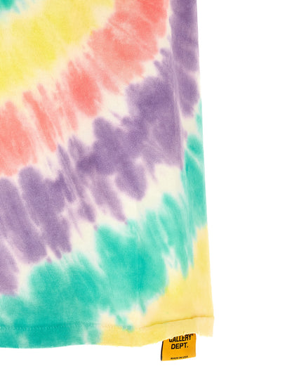 T-Shirt by GALLERY DEPT. for men in cotton gradient, multicolor, tie-dye & print showcases a dramatic silhouette, elegantly detailed with a dramatic and for a truly dramatic finish.