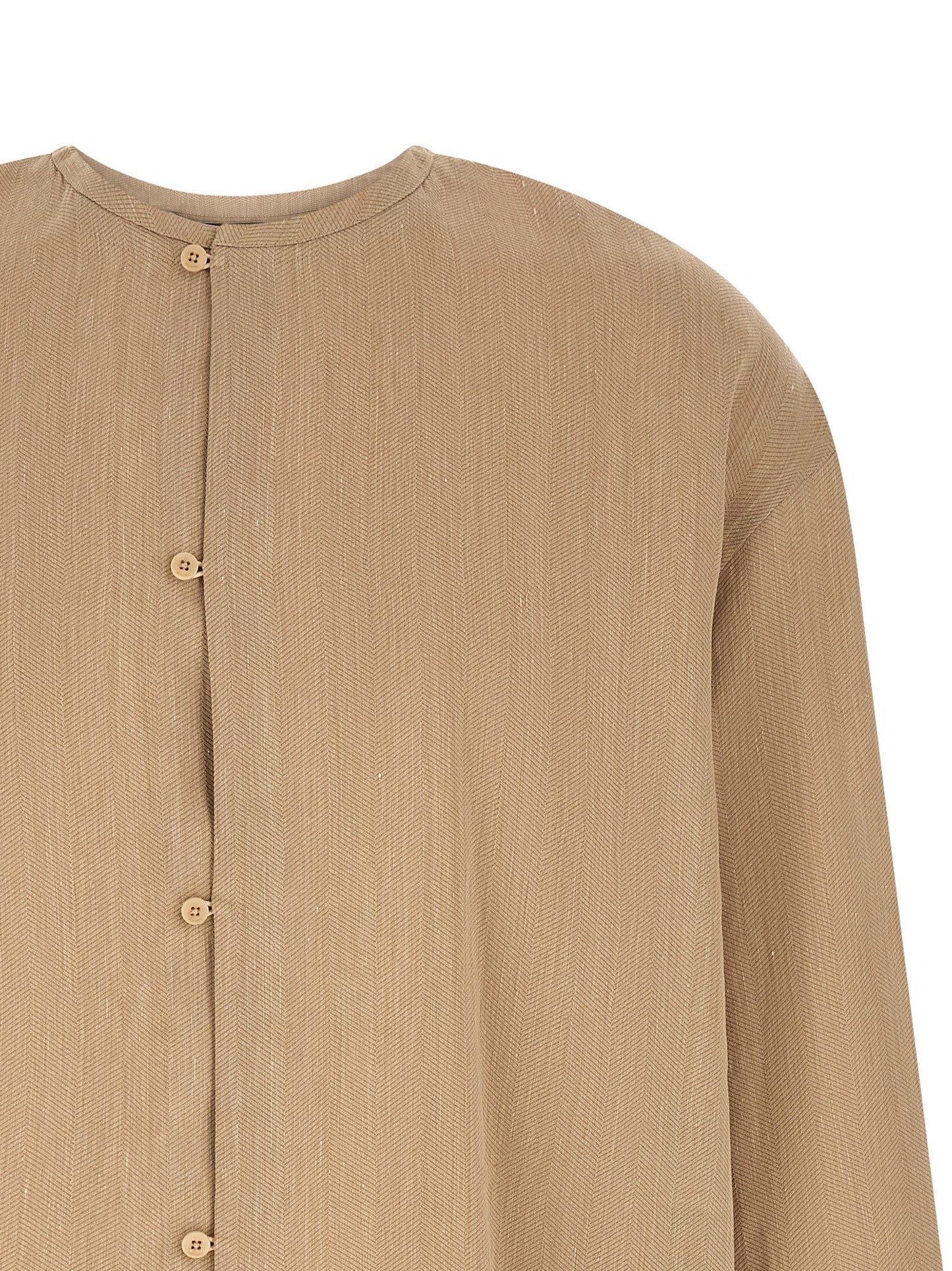 Shirt by Jacquemus for men in linen polyamide & viscose beige, horn, patterned & chevron showcases a sharp silhouette, elegantly detailed with a sharp crew neckline and sharp .