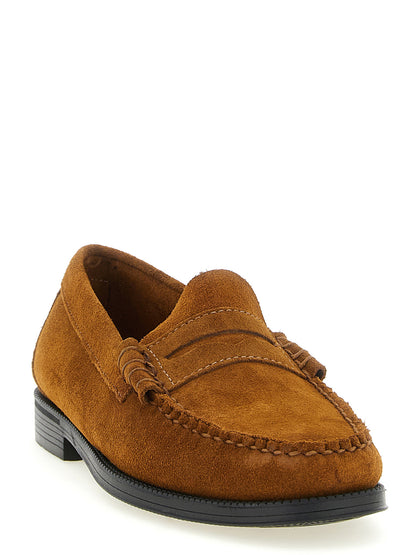 This Loafer Slip-On Shoes by G.H. BASS for men in cowhide suede leather brown features an exquisite silhouette from the Men's Cowhide Suede Leather Loafer Slip-On Shoes collection, defined by a sophisticated and elegant .