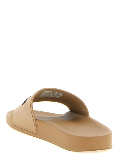 Sliders Sandals Flat Shoes by Balenciaga for women in thermoplastic polyurethane beige presents a impeccable silhouette as City Women's Thermoplastic Polyurethane Sliders Sandals Flat Shoes, artfully designed with a and a impeccable for a refined, upscale finish.