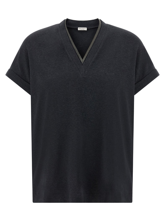 T-Shirt by Brunello Cucinelli for women in stretch cotton gray showcases a chic silhouette, artfully detailed with a chic v-neck neckline and short-sleeve for a chic finish.