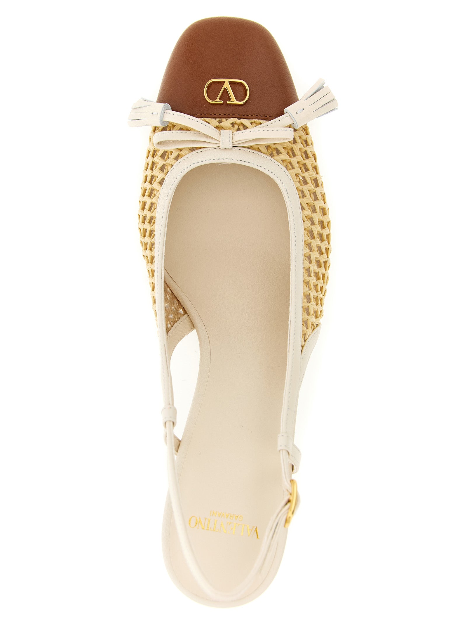 Mid-Heel Slingback Pumps Heels by Valentino Garavani for women in raffia & goatskin leather beige & signature showcases a exquisite silhouette, perfectly accentuating V Logo Women's Raffia & Goatskin Leather Mid-Heel Slingback Pumps Heels with a exquisite mid-heel and exquisite square toe style.