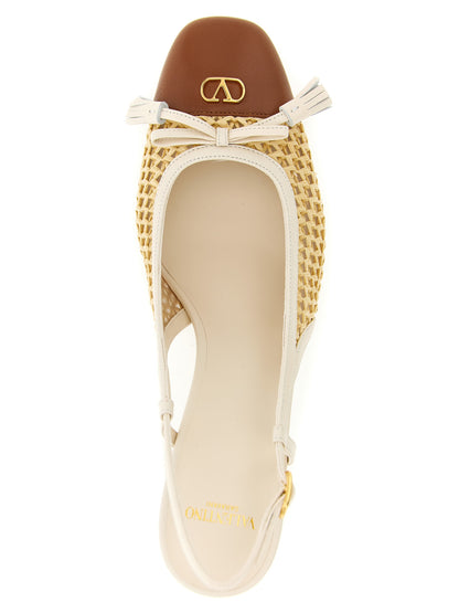 Mid-Heel Slingback Pumps Heels by Valentino Garavani for women in raffia & goatskin leather beige & signature showcases a exquisite silhouette, perfectly accentuating V Logo Women's Raffia & Goatskin Leather Mid-Heel Slingback Pumps Heels with a exquisite mid-heel and exquisite square toe style.