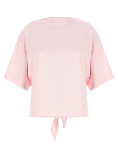 T-Shirt by Jacquemus for women in polyester multicolor & pink showcases a dramatic silhouette, elegantly detailed with a dramatic and short-sleeve for a truly dramatic finish.