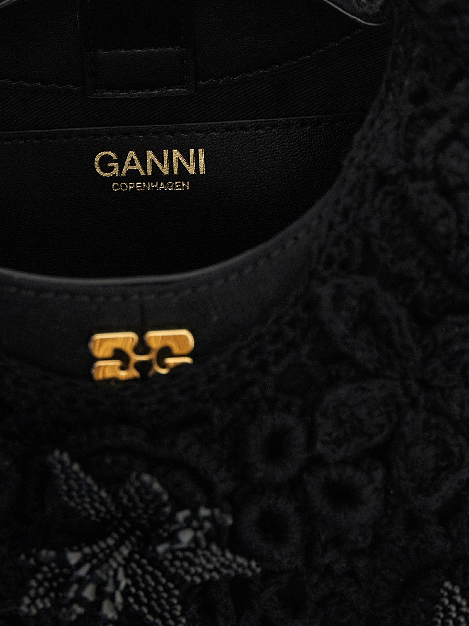Mini Hobo Handbag by Ganni for women in organic cotton & leather black & floral features a exquisite silhouette, showcasing a secure magnetic and exquisite with versatile shoulder-strap & adjustable-strap for a exquisite finish.