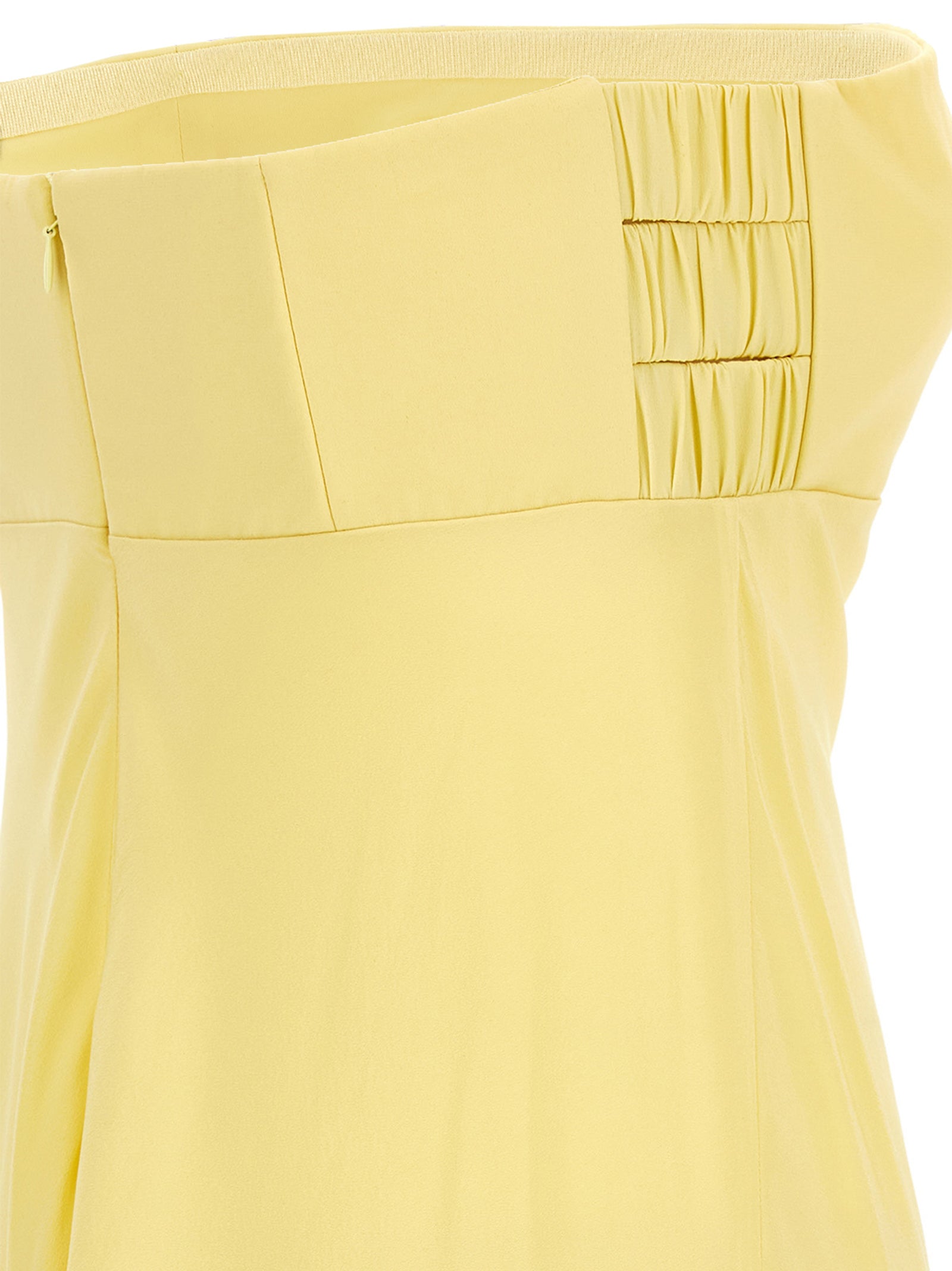 Dress by Giovanni Bedin for women in silk chiffon bicolour & yellow features an magnificent silhouette, artfully detailed with a magnificent and that flows into an magnificent long.