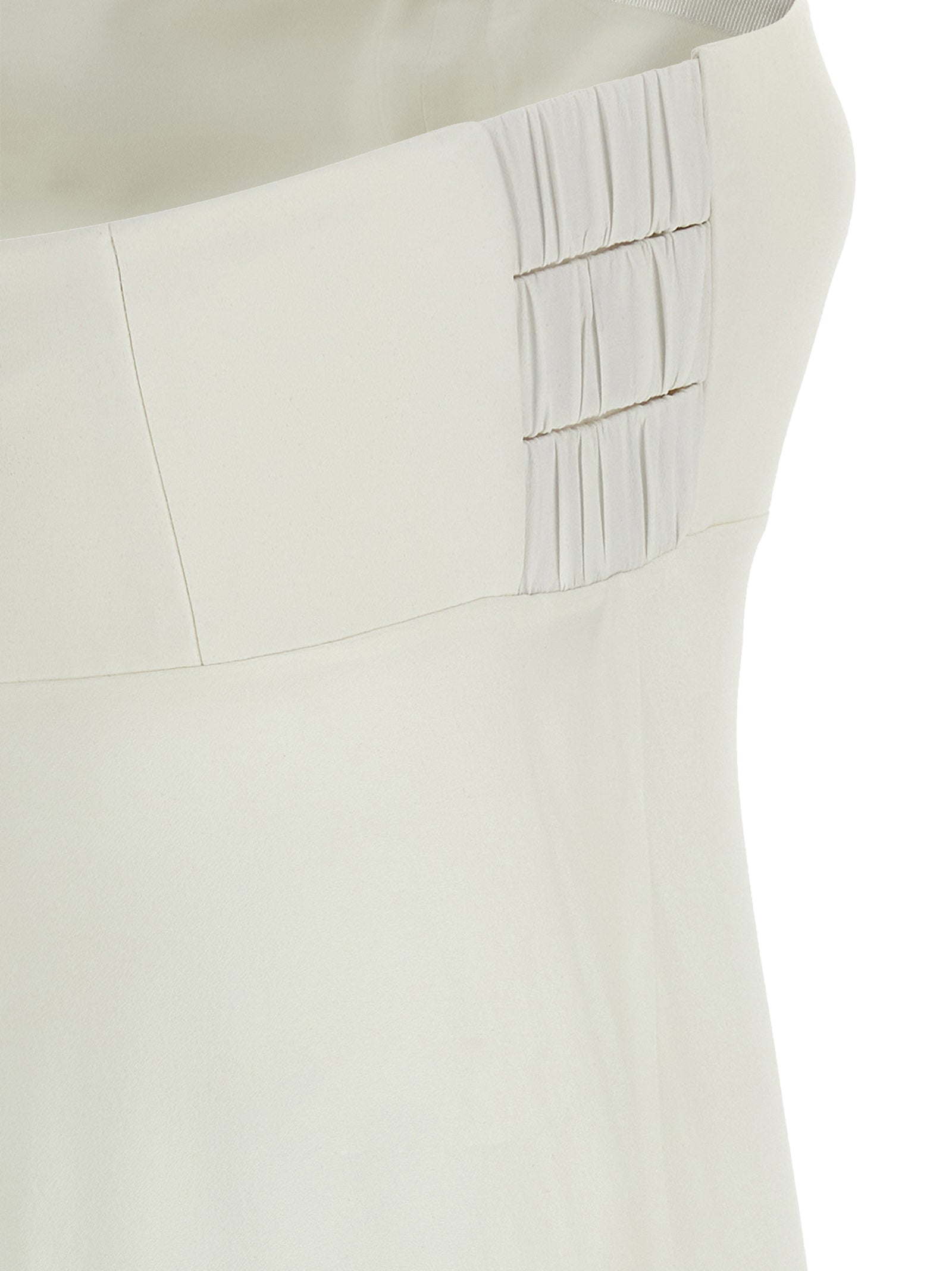 Dress by Giovanni Bedin for women in silk chiffon white features an magnificent silhouette, artfully detailed with a magnificent and that flows into an magnificent long.