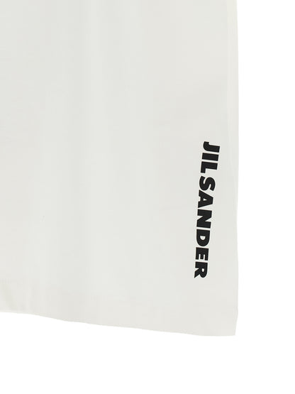 T-Shirt by Jil Sander for women in cotton bicolour, black, white & print showcases a fashionable silhouette, elegantly detailed with a fashionable and for a sophisticated, high-fashion look.