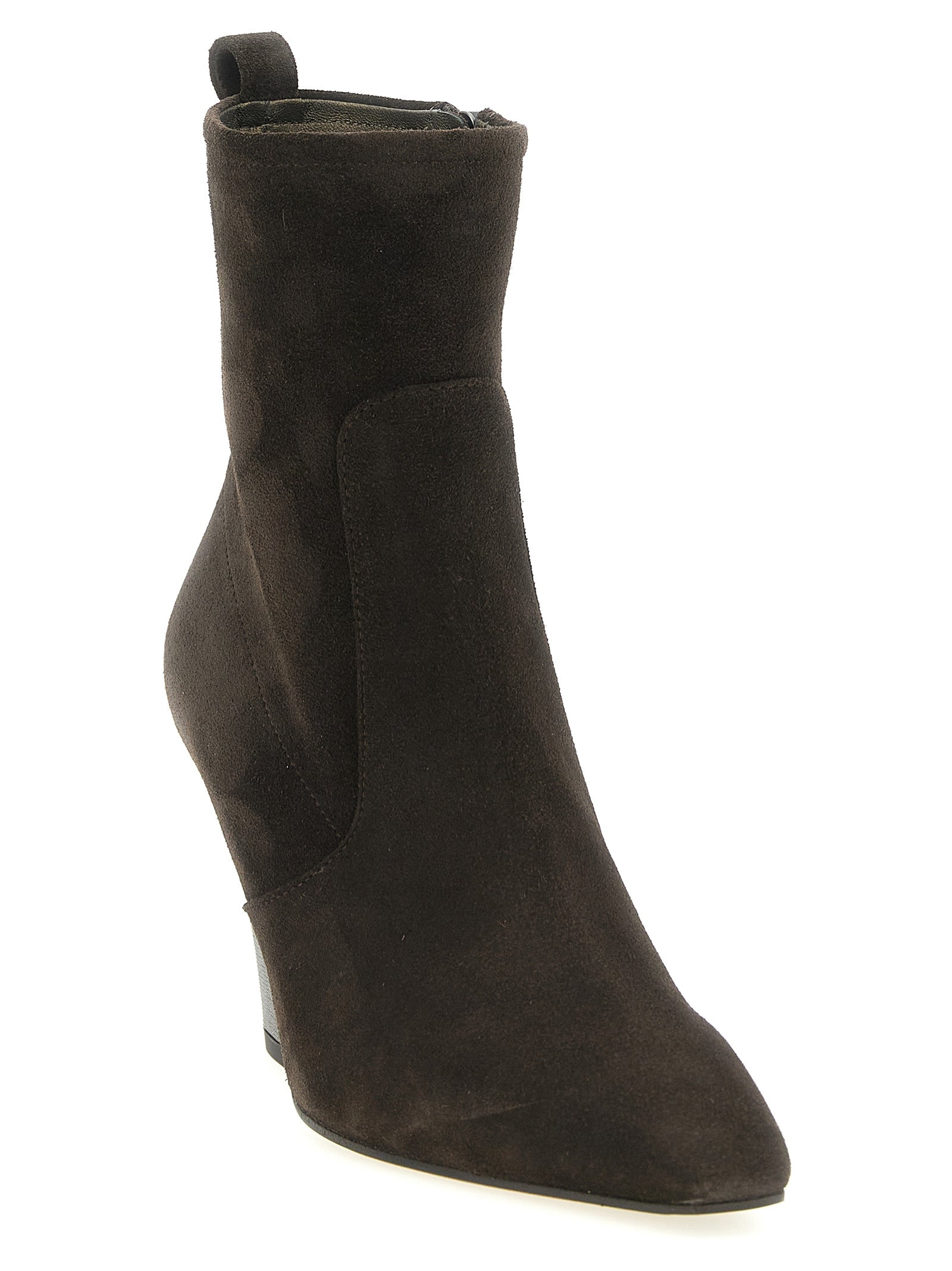 Ankle Boots by Brunello Cucinelli for women in bos taurus suede calfskin leather brown features an avant-garde Monile Women's Bos Taurus Suede Calfskin Leather Ankle Boots silhouette, defined by a sophisticated and a avant-garde square toe style.