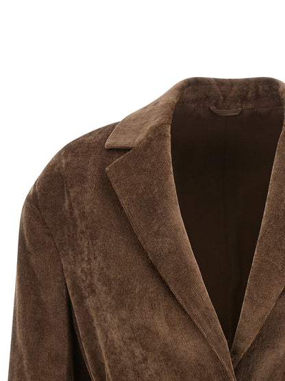 Blazer by Brunello Cucinelli for women in cashmere viscose velvet brown showcases a discerning silhouette, elegantly detailed with a sophisticated and premium for a truly discerning finish.