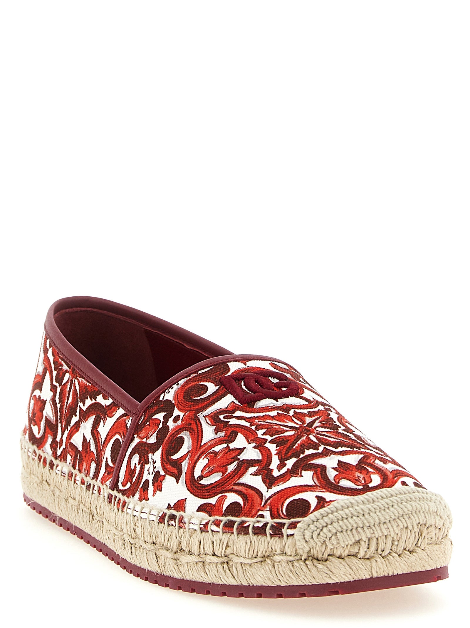 Espadrilles Flat Shoes by Dolce & Gabbana for men in tu cotton canvas & nappa leather multicolor, red & print showcases a enchanting silhouette as part of the Maiolica Men's TU Cotton Canvas & Nappa Leather Espadrilles Flat Shoes collection, defined by a enchanting and for a enchanting look.