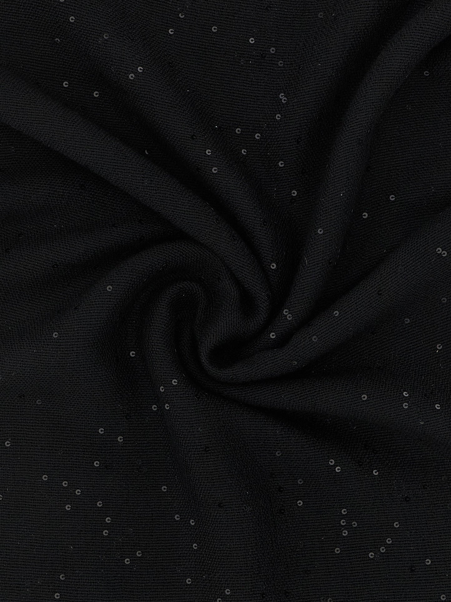 Scarf by Brunello Cucinelli for women in silk cashmere & sequins black features a snug silhouette, perfectly showcasing the elegant drape and premium finish of the Silk Cashmere & Sequins Scarf.