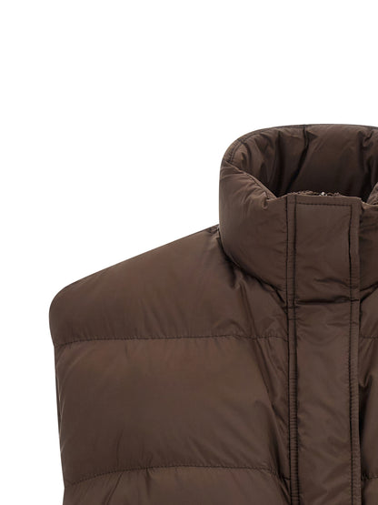 Vest by Brunello Cucinelli for women in plush polyester brown features an contemporary silhouette, showcasing refined pockets & insulated and a contemporary for a sophisticated layered look.