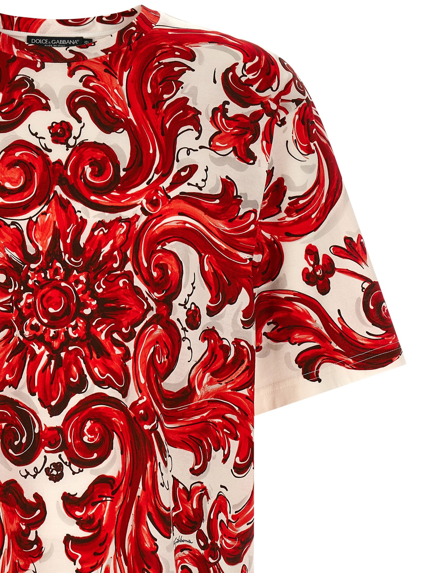 T-Shirt by Dolce & Gabbana for men in cotton multicolor, red & print features an edgy silhouette, meticulously detailed with a sophisticated and crew neckline for a truly edgy finish.