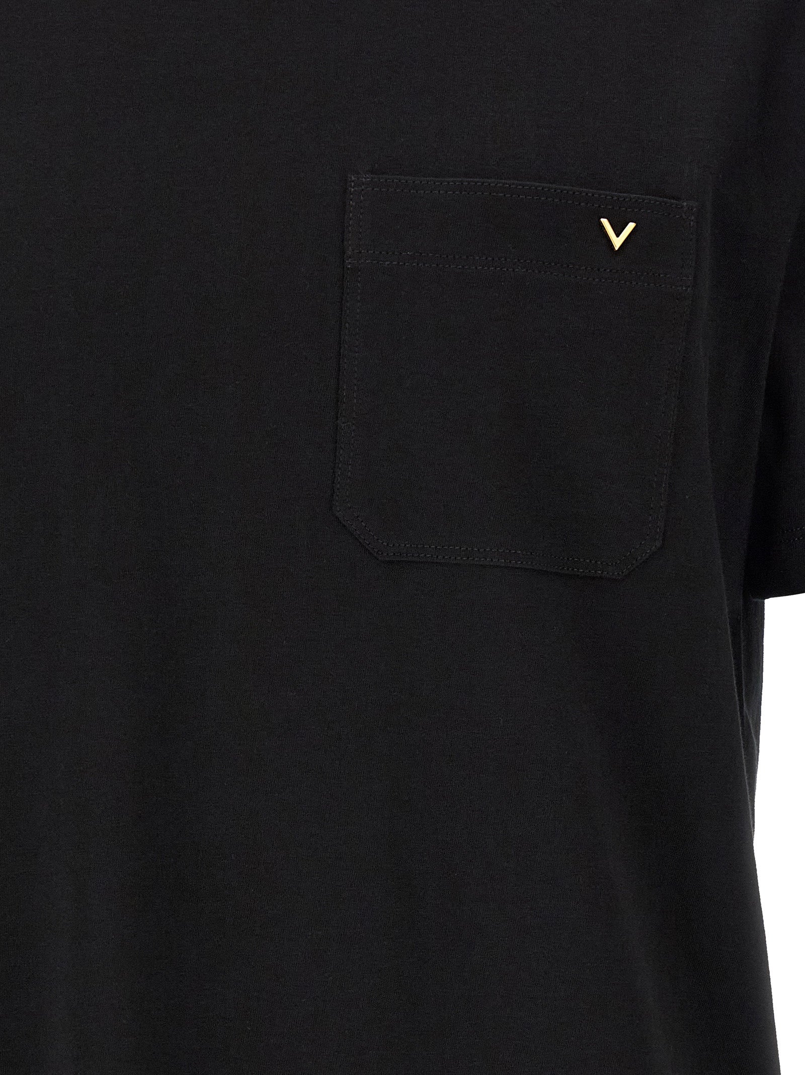 T-Shirt by Valentino Garavani for men in cotton black features a plush silhouette, showcasing a sophisticated and for a truly plush finish.