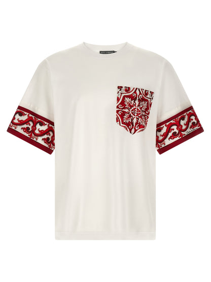T-Shirt by Dolce & Gabbana for men in cotton & silk twill multicolor, red & print showcases a unassuming silhouette, artfully detailed with a refined crew neckline and unassuming short-sleeve for a sophisticated, contemporary look.