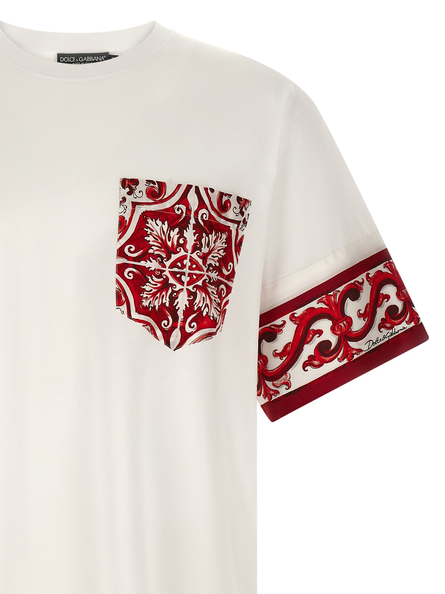 T-Shirt by Dolce & Gabbana for men in cotton & silk twill multicolor, red & print features an edgy silhouette, meticulously detailed with a sophisticated and crew neckline for a truly edgy finish.