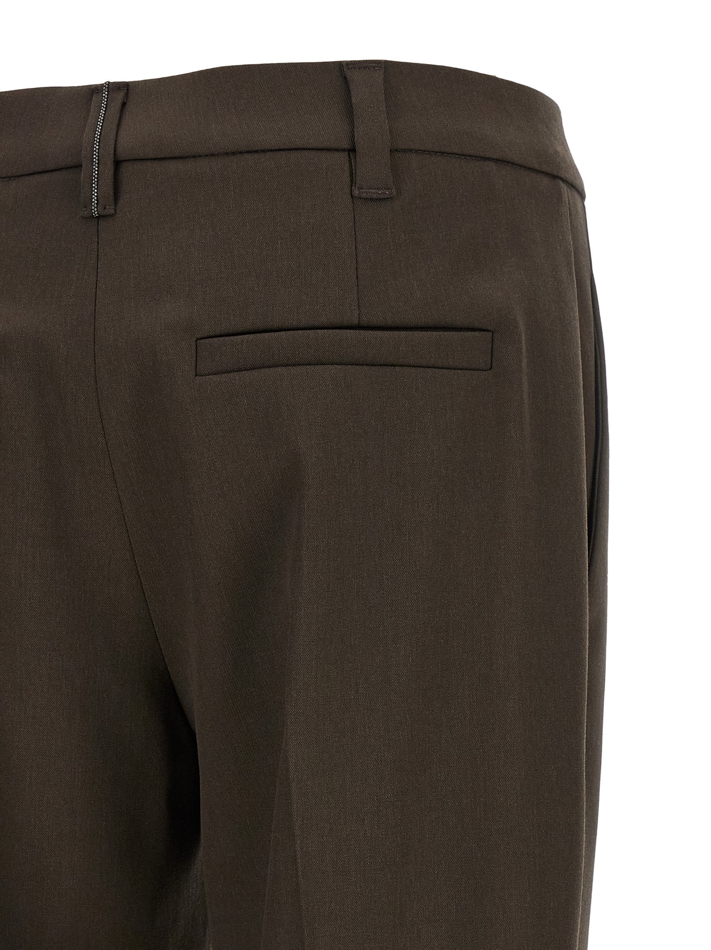 Trousers by Brunello Cucinelli for women in virgin wool brown features an sartorial silhouette, showcasing a precise tapered-leg and long with a sartorial for a refined look.