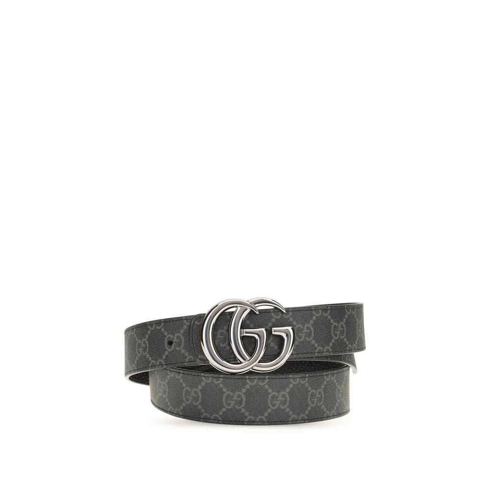 Belt by Gucci for men in bos taurus calf leather black, palladium & monogram features a bohemian chic silhouette, showcasing the bohemian chic Gg Marmont Bos Taurus Calf Leather Belt design with a sophisticated bohemian chic finish.