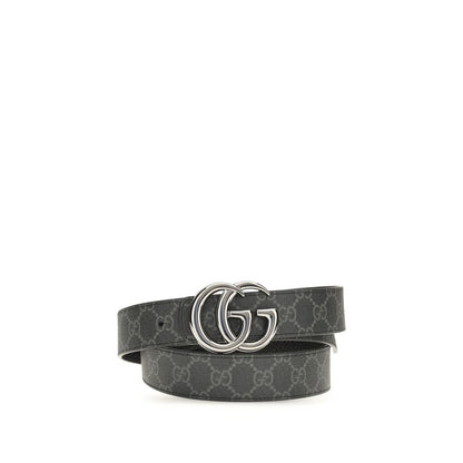 Belt by Gucci for men in bos taurus calf leather black, palladium & monogram features a bohemian chic silhouette, showcasing the bohemian chic Gg Marmont Bos Taurus Calf Leather Belt design with a sophisticated bohemian chic finish.
