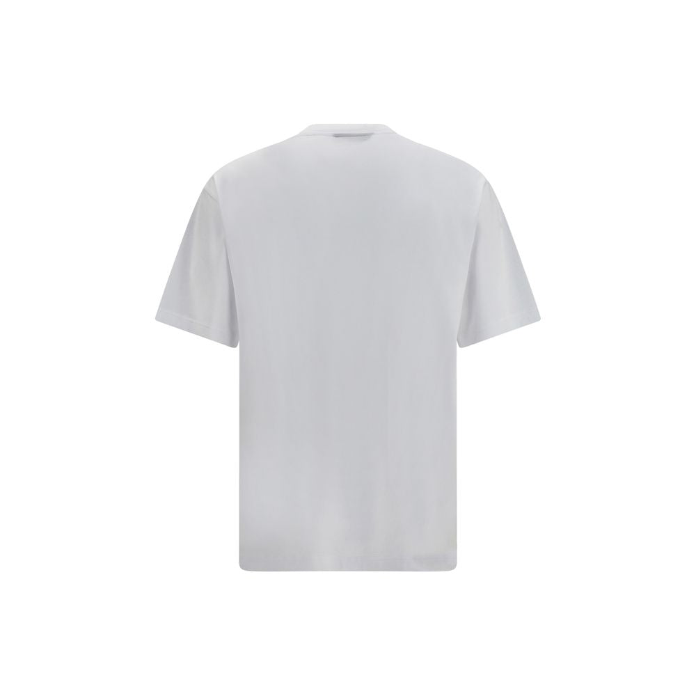 T-Shirt by Gucci for men in cotton white, print & striped showcases a unassuming silhouette, artfully detailed with a refined crew neckline and unassuming for a sophisticated, contemporary look.