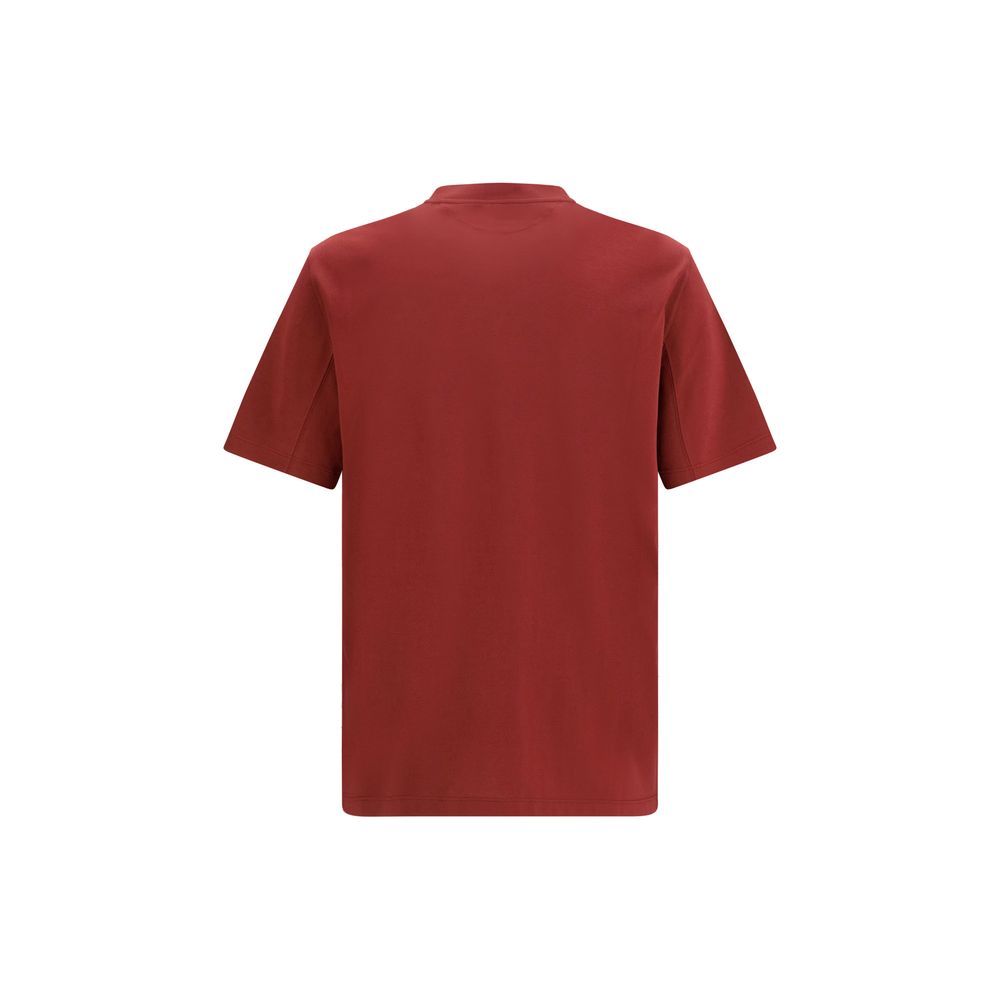 T-Shirt by Brunello Cucinelli for men in cotton bordeaux showcases a fashionable silhouette, elegantly detailed with a fashionable and for a sophisticated, high-fashion look.
