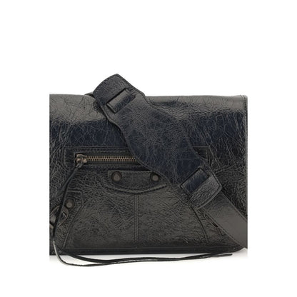 Small 2-in-1 Shoulder & Crossbody Flap Bag by Balenciaga for men in lambskin leather black features a effortless sophistication silhouette, secured by a flap, zipper & magnetic with ample and versatile crossbody-strap, shoulder-strap & adjustable-strap for a effortless sophistication finish.