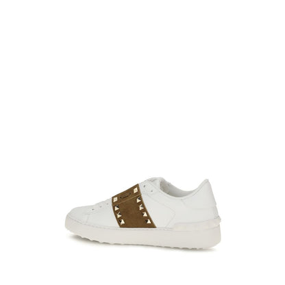 Sneakers by Valentino Garavani for women in bos taurus calf suede leather white & signature presents a impeccable silhouette as Rockstud Women's Fashion Bos Taurus Calf Suede Leather Sneakers, expertly defined by a impeccable fashion style for a impeccable, high-fashion look.