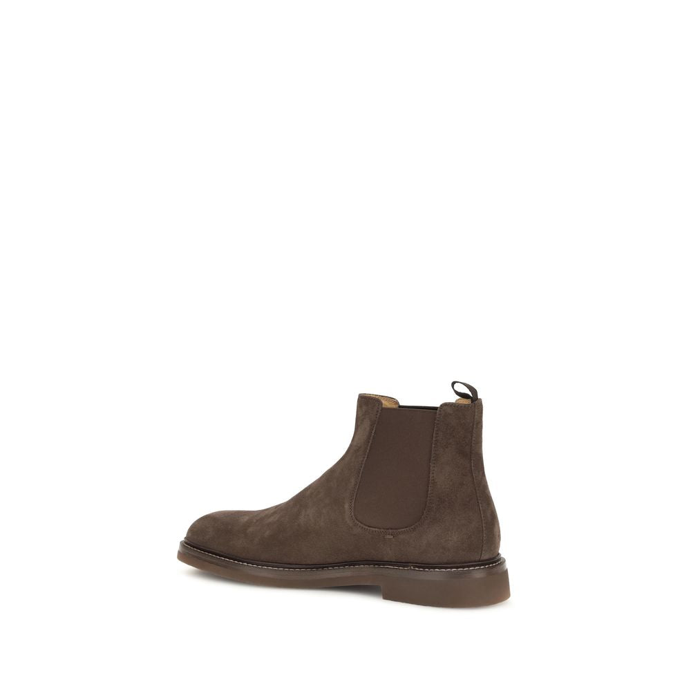 Chelsea Boots by Brunello Cucinelli for men in bos taurus calf suede leather brown features an enchanting design from the Men's Bos Taurus Calf Suede Leather Chelsea Boots collection, highlighting a enchanting and for a refined look.