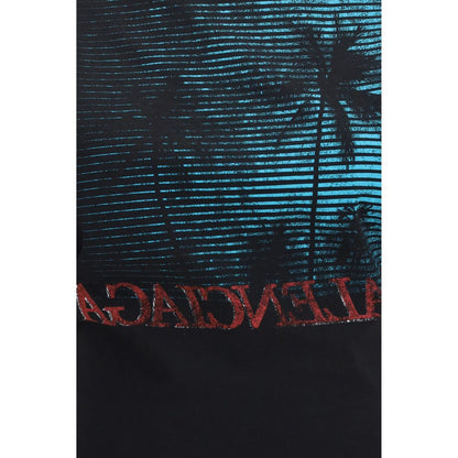 T-Shirt by Balenciaga for women in cotton black, signature & print features a plush silhouette, showcasing a sophisticated and for a truly plush finish.