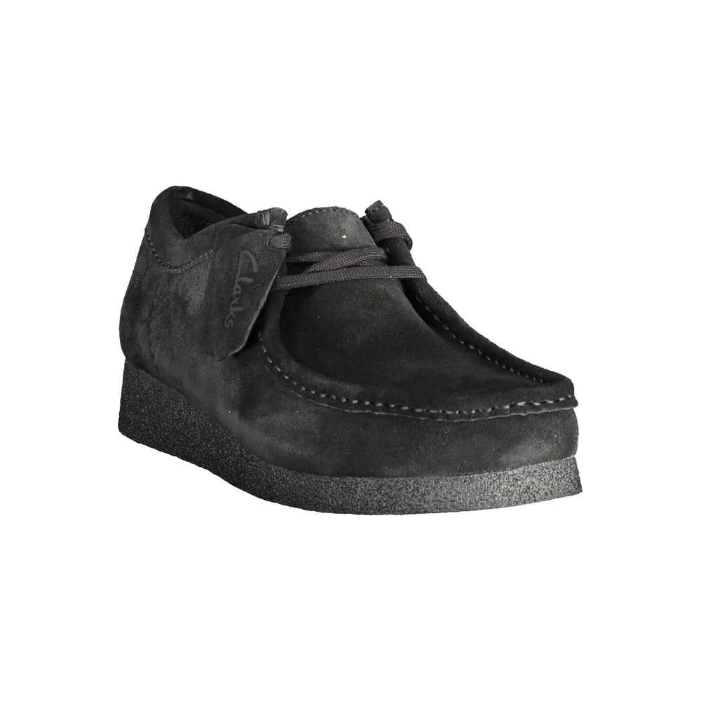 Loafer Loafers Slip-On Lace-Up Shoes by Clarks for men in polyester polyethylene suede leather black showcases a timeless silhouette from the Men's Polyester Polyethylene Suede Leather Loafer Loafers Slip-On Lace-Up Shoes collection, featuring a timeless and for a timeless finish.