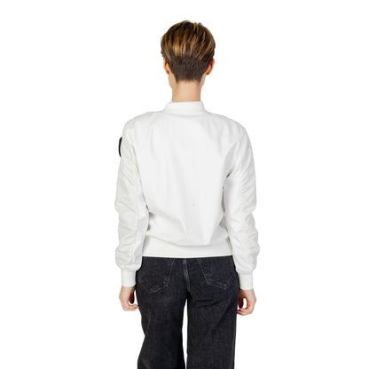 Bomber Jacket by Blauer for women in polyamide white presents a effortlessly chic silhouette, showcasing a sophisticated and premium lightweight & pockets for a truly effortlessly chic finish.