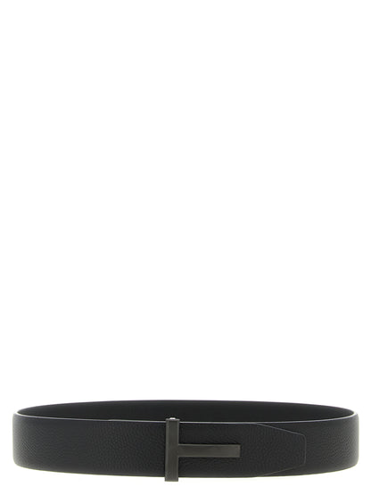 Belt by Tom Ford for men in palladium brass & calf leather black & palladium features an artisanal finish, elegantly showcasing the signature style and artisanal craftsmanship of the Icon Palladium Brass & Calf Leather Belt design.