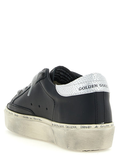 Sneakers by Golden Goose for women in cowhide & goat leather black presents a impeccable silhouette as Star Women's Chunky Cowhide & Goat Leather Sneakers, expertly defined by a impeccable chunky style for a impeccable, high-fashion look.