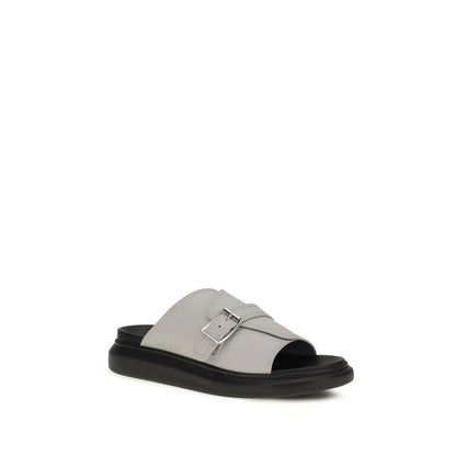 Platform Slider Sandals by Alexander McQueen for men in bos taurus calf leather gray features an architectural design from the Men's Bos Taurus Calf Leather Platform Slider Sandals collection, defined by a architectural platform and for a architectural finish.
