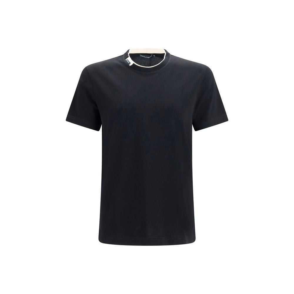 T-Shirt by Dolce & Gabbana for men in cotton black showcases a chic silhouette, artfully detailed with a chic crew neckline and short-sleeve for a chic finish.