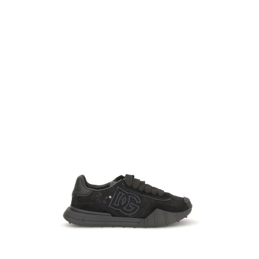 Sneakers by Dolce & Gabbana for women in polyester & bos taurus suede calf leather black features an fashionable silhouette, showcasing the premium Women's Chunky Polyester & Bos Taurus Suede Calf Leather Sneakers in a fashionable chunky style that offers a fashionable finish for refined style.