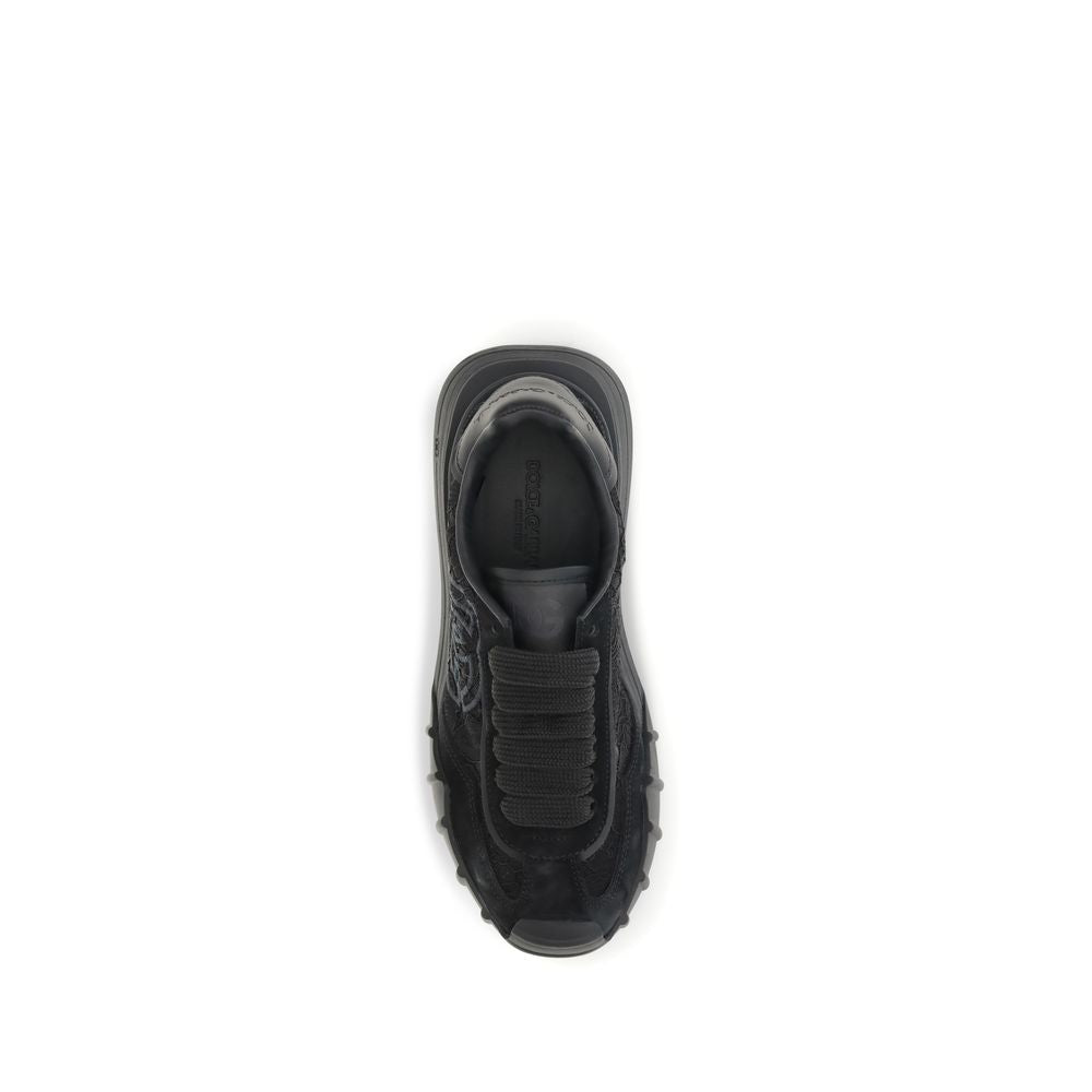 Sneakers by Dolce & Gabbana for women in polyester & bos taurus suede calf leather black features an timeless silhouette from the Women's Chunky Polyester & Bos Taurus Suede Calf Leather Sneakers collection, showcasing a signature chunky style with an timeless finish.