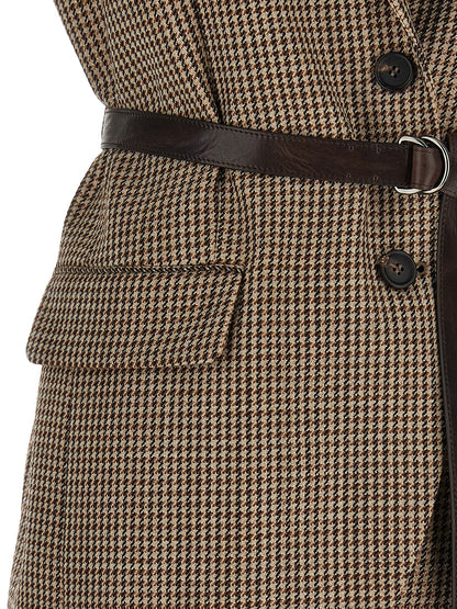 Vest by Brunello Cucinelli for women in polyamide leather & virgin wool beige & houndstooth features an on trend silhouette, showcasing a sophisticated and premium for a truly on trend finish.