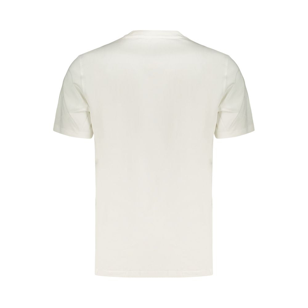 T-Shirt by Converse for men in cotton white & print showcases a dramatic silhouette, elegantly detailed with a dramatic and for a truly dramatic finish.