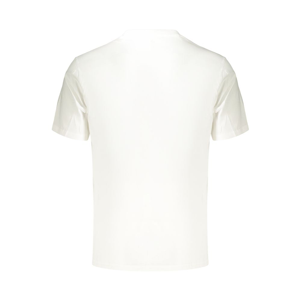 T-Shirt by Converse for men in cotton white & print features an edgy silhouette, meticulously detailed with a sophisticated and for a truly edgy finish.