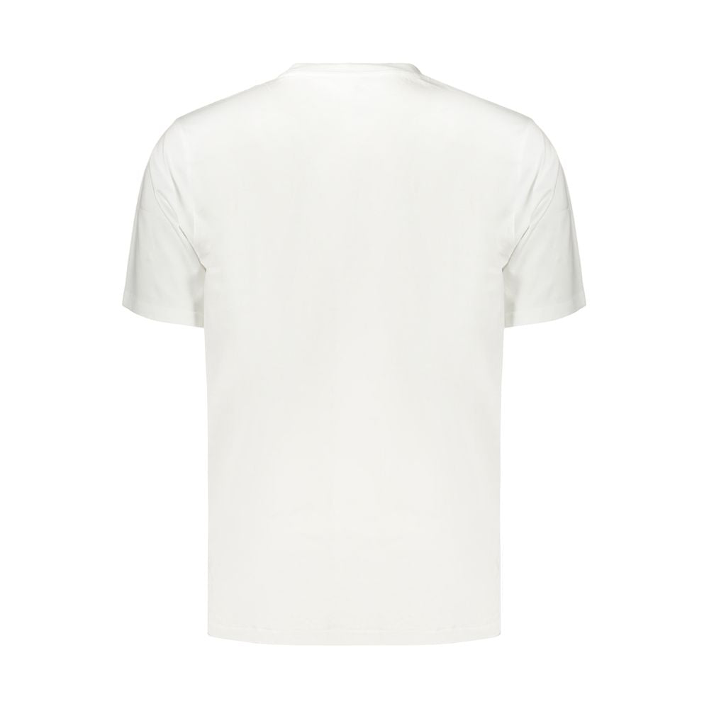 T-Shirt by Converse for men in cotton white & print features a plush silhouette, showcasing a sophisticated and for a truly plush finish.