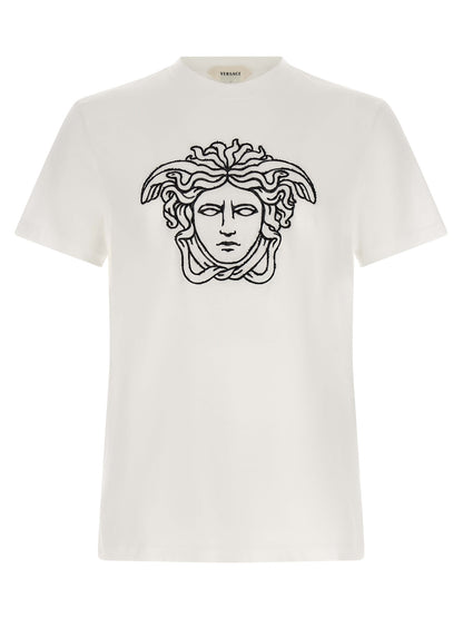 T-Shirt by Versace for men in cotton bicolour, black & white showcases a dramatic silhouette, elegantly detailed with a dramatic crew neckline and short-sleeve for a truly dramatic finish.