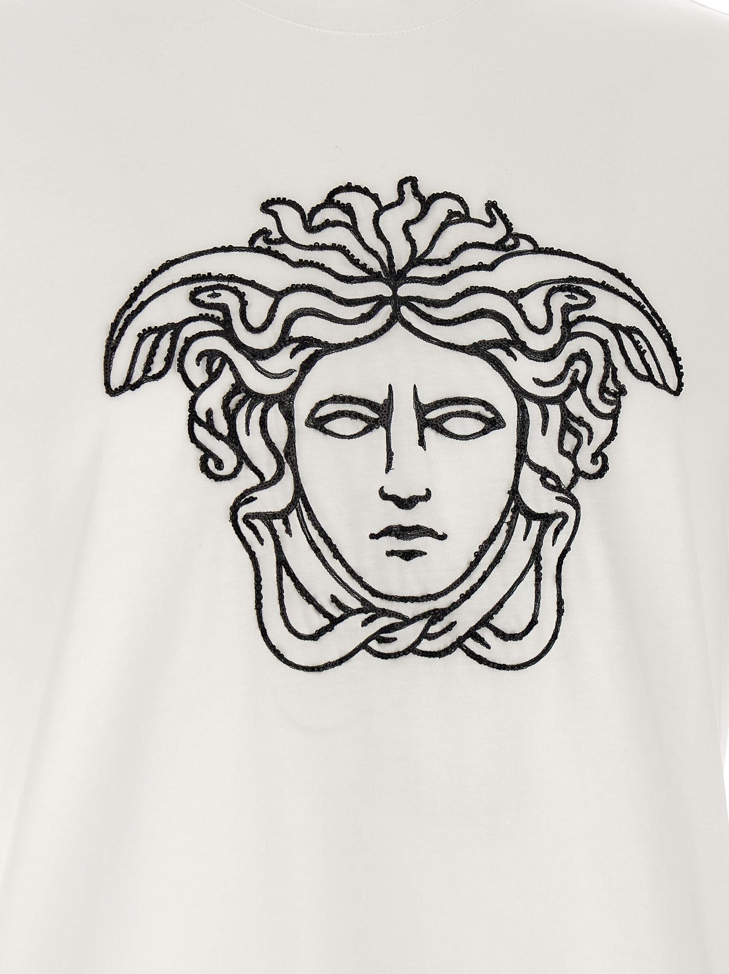 T-Shirt by Versace for men in cotton bicolour, black & white features an on trend silhouette, perfectly showcasing a on trend and crew neckline for an elevated aesthetic.