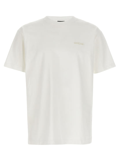 T-Shirt by Mackage for men in cotton & silicone white showcases a fashionable silhouette, elegantly detailed with a fashionable and crew neckline for a sophisticated, high-fashion look.